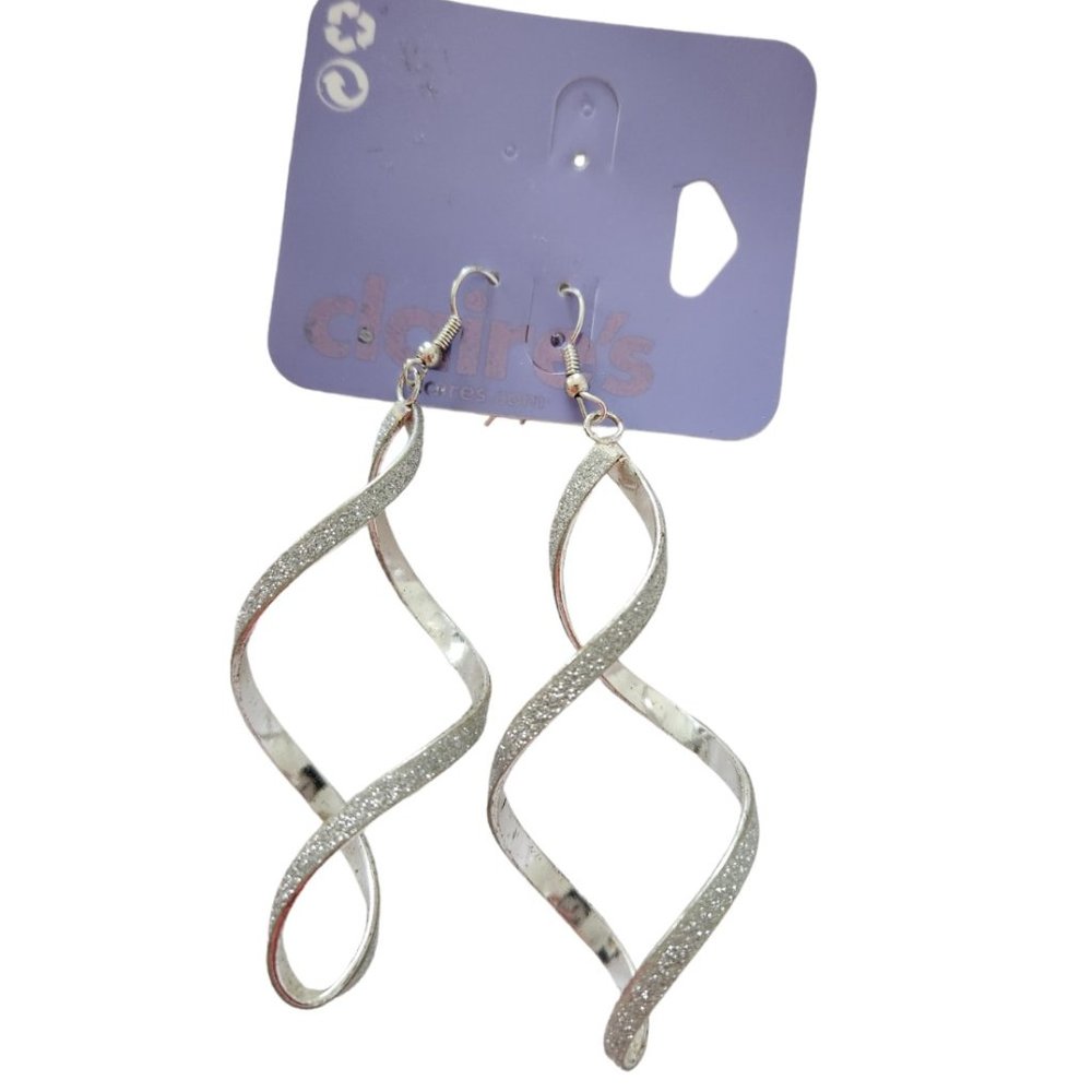 🎁🎁🔥🔥BNWT: Claire's Rhinestone Dangling Earrings🔥🔥🎁🎁